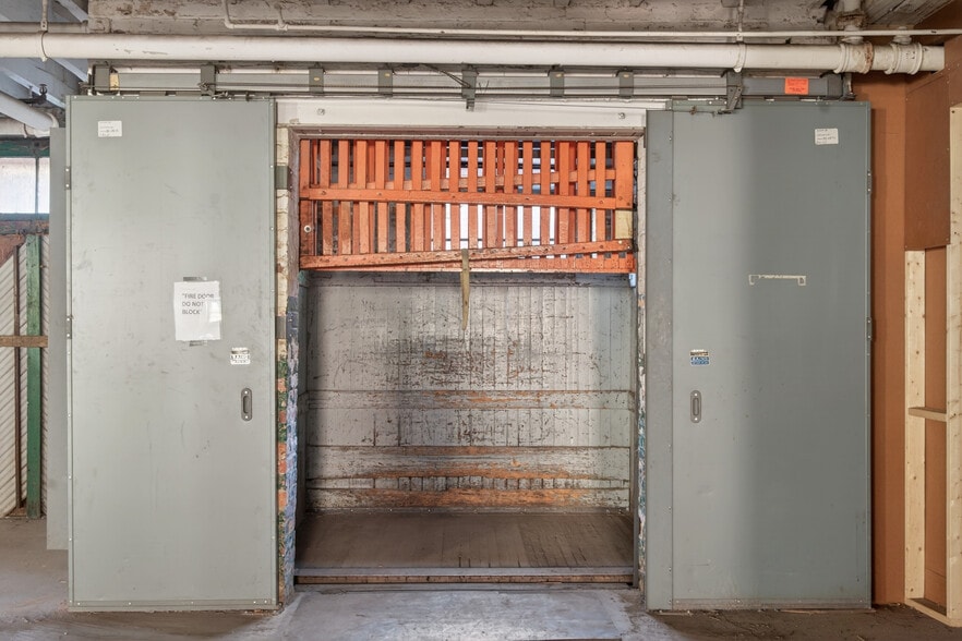 More Photos Of 27 E 2nd St, Richmond Warehouse For Sale