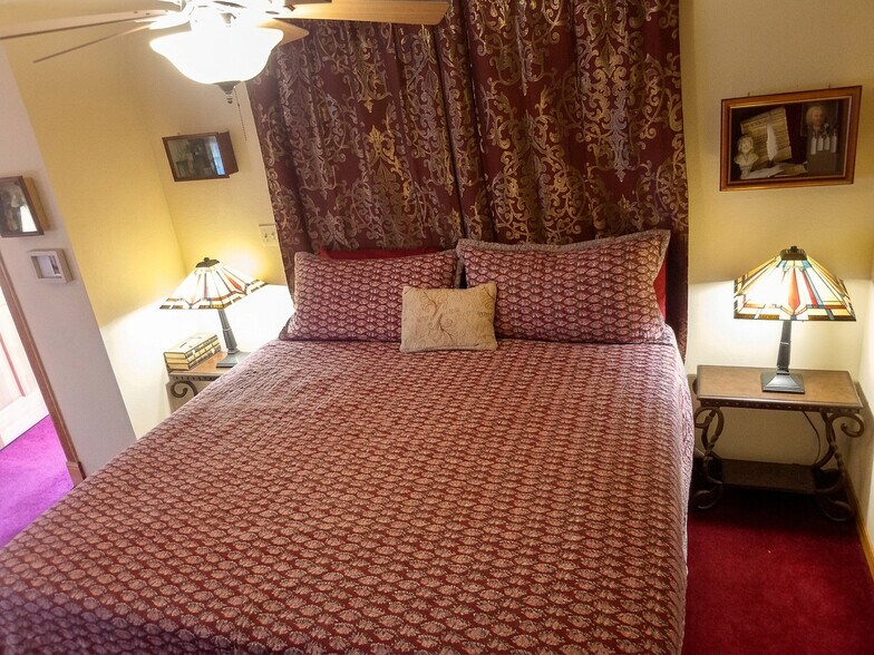 More Photos Of 160 Spring St, Eureka Springs Hospitality For Sale