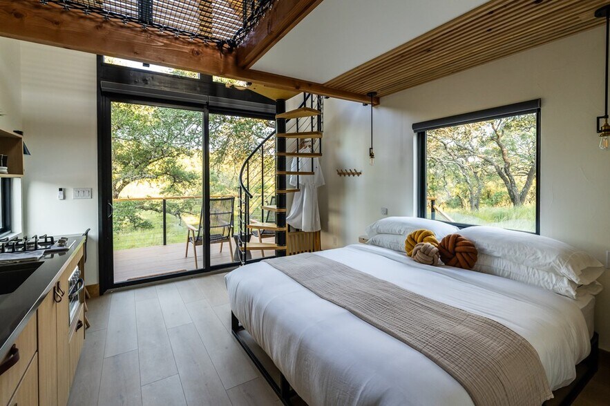 More Photos Of 1956 Loudon Rd, Fredericksburg Hotel For Sale