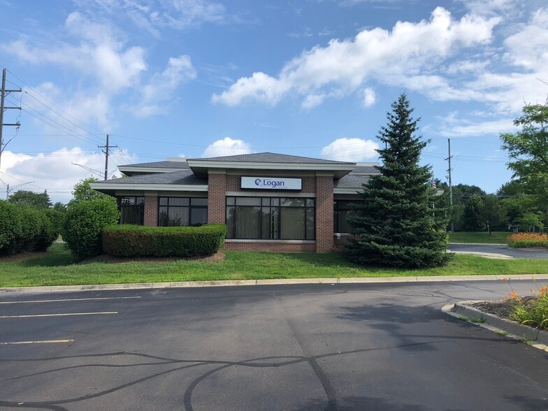 More Photos Of 27750 Middlebelt Rd, Farmington Hills Office For Lease