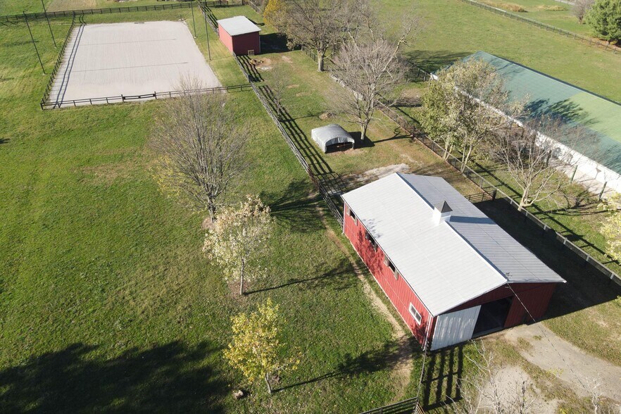 Primary Photo Of 1249 Millersburg Rd, Paris Land For Sale