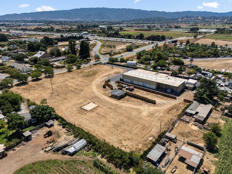 More Photos Of 675 Buena Vista Ave, Gilroy Manufacturing For Sale