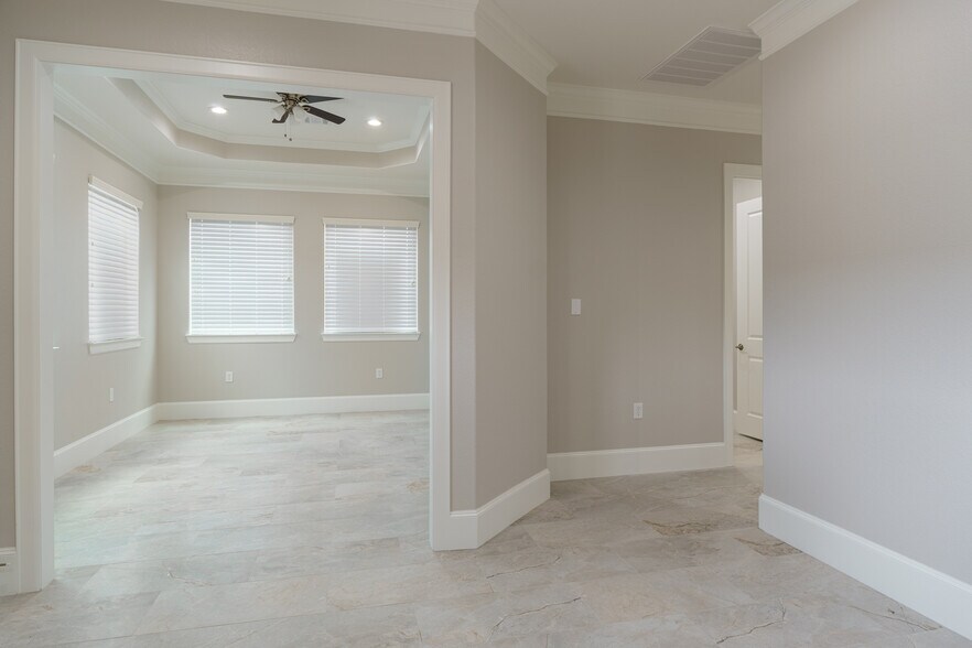 More Photos Of 12414 Spring Cypress Rd, Tomball Medical For Sale