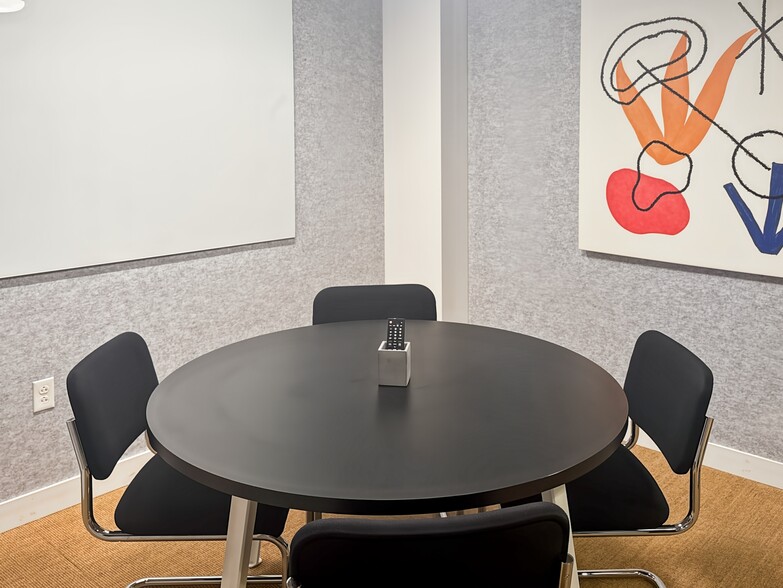 More Photos Of 211 N Broadway, Saint Louis Coworking Space