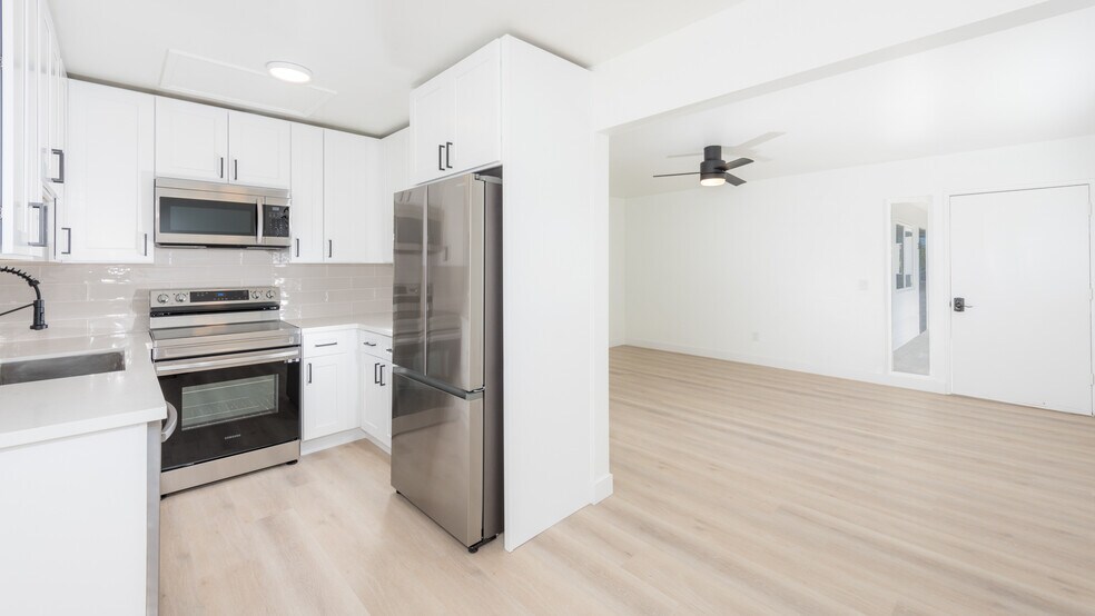 More Photos Of 3135 Ivy St, San Diego Apartments For Sale