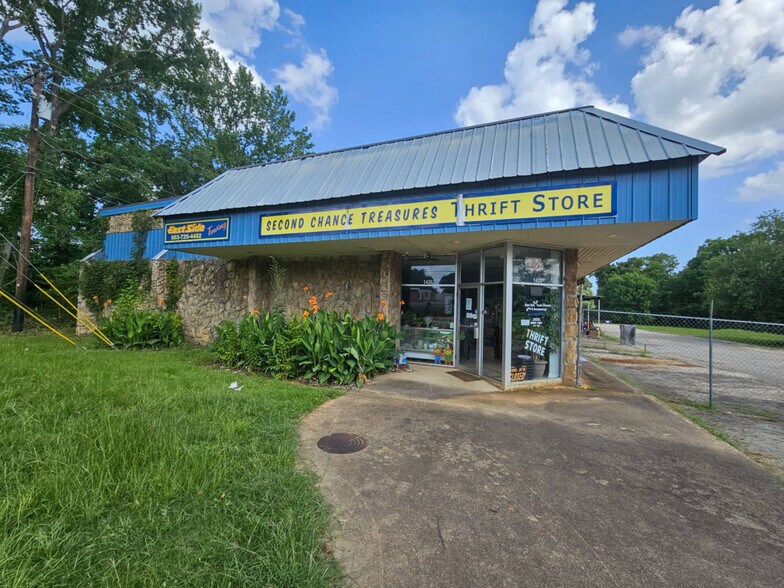 More Photos Of 1420 E Palestine Ave, Palestine Flex For Sale