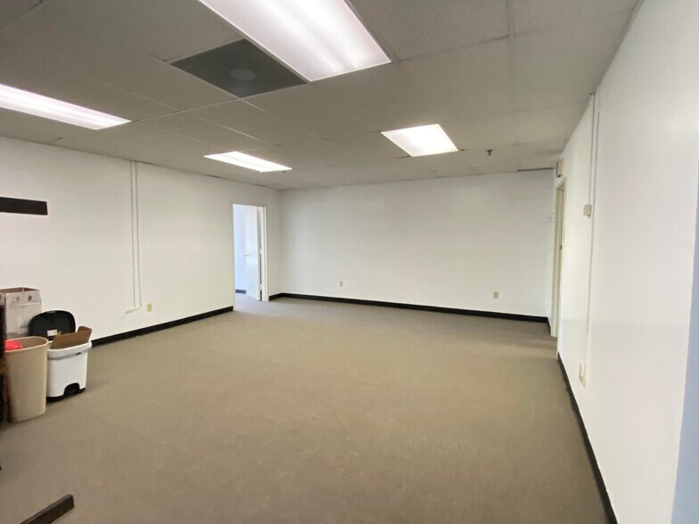More Photos Of 132 Delaware St, Walton Office For Lease