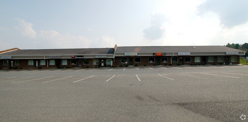 More Photos Of 103 Wilkes Dr, Monroe General Retail For Lease