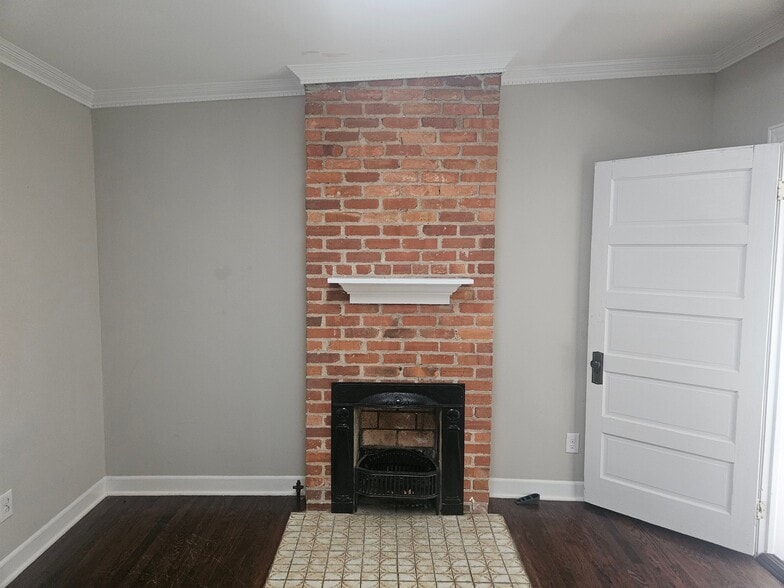 More Photos Of 1012 W Fifth St, Winston-Salem Office For Lease