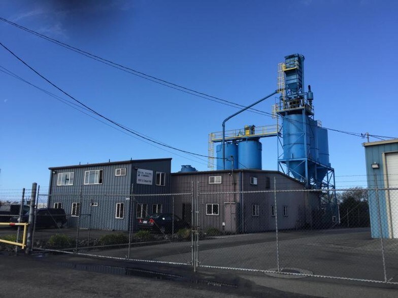 More Photos Of 555 S Depot Rd, Fields Landing Warehouse For Sale