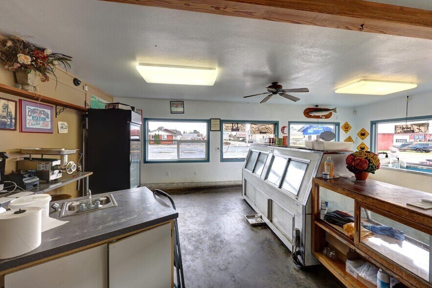 More Photos Of 1917 Pacific Ave, Long Beach Restaurant For Sale