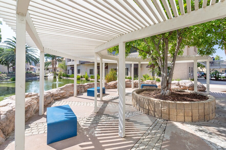 More Photos Of 3600 Lime St, Riverside Office For Lease