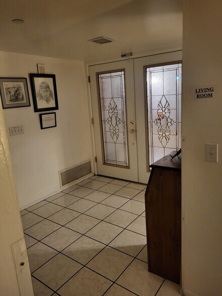 More Photos Of 710 N Mann Ave, Tucson Healthcare For Sale