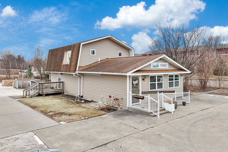 Primary Photo Of 3161 SE 22nd St, Des Moines Office For Lease