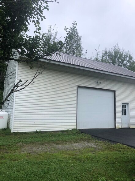 More Photos Of 129 Route 9 E, Wilmington Restaurant For Sale