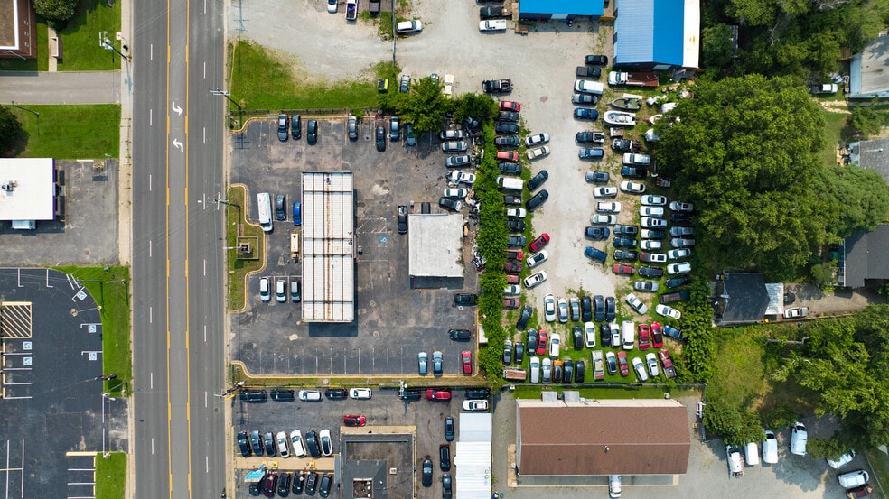 More Photos Of 150 E Belt Blvd, Richmond Service Station For Sale