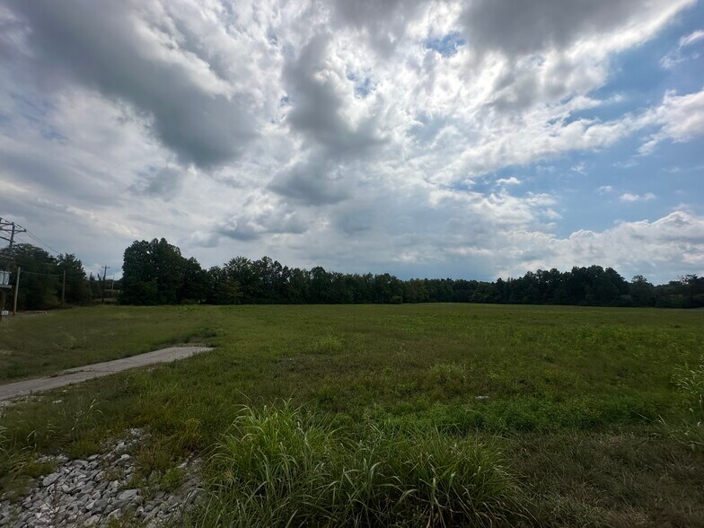More Photos Of 19 AC E 10TH st, Cookeville Land For Sale