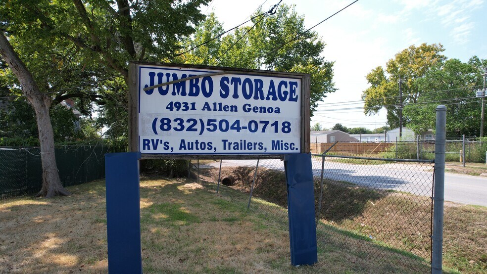 4931 Allen Genoa Rd, Pasadena, TX 77504 Self Storage For Sale