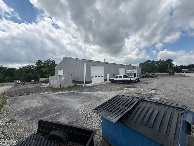 Primary Photo Of 18949 S Wolf Rd, Mokena Warehouse For Lease