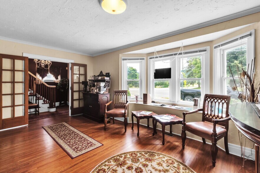 More Photos Of 914 Center St, Lewiston Office For Lease