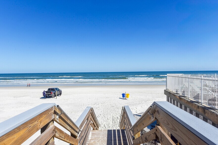 More Photos Of 3201 Hill St, New Smyrna Beach Hotel For Sale