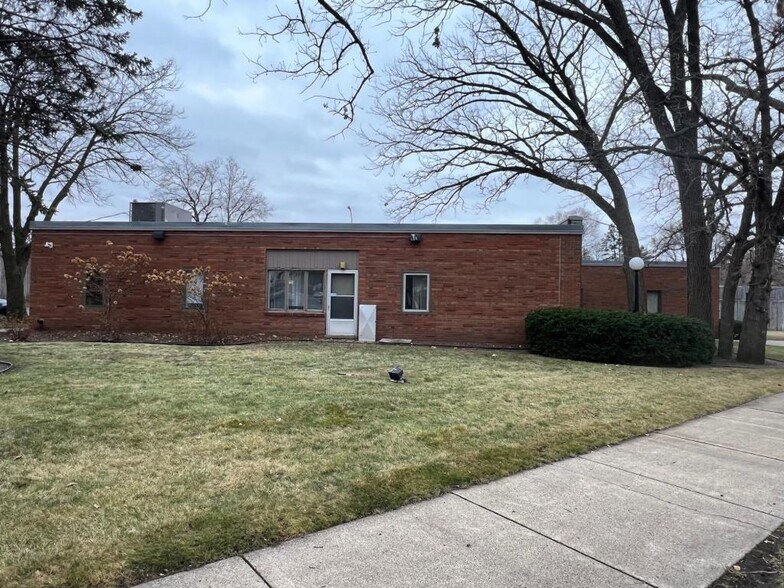 More Photos Of 2600 Wayzata Blvd, Minneapolis Office For Sale
