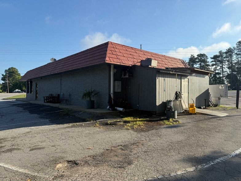 More Photos Of 1115 John Small Ave, Washington General Retail For Sale
