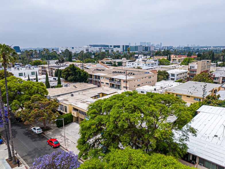 More Photos Of 553 N Flores St, Los Angeles Apartments For Sale