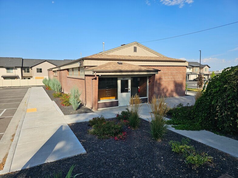 Primary Photo Of 921 N Lincoln St, Jerome Office For Sale