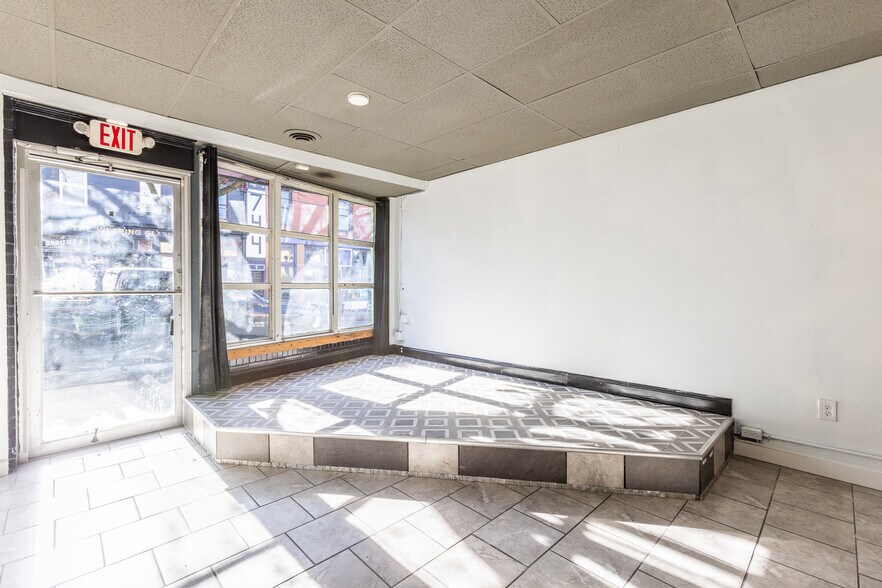 More Photos Of 749-755 E Warrington Ave, Pittsburgh General Retail For Lease