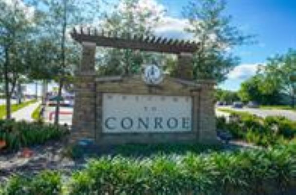 More Photos Of 406 E Phillips St, Conroe Land For Sale