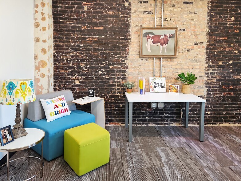 More Photos Of 540 N Broadway, Green Bay Coworking Space