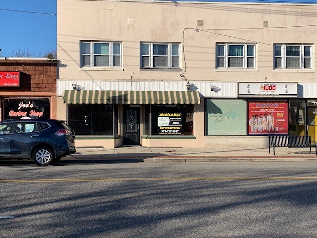 More Photos Of 585 Newark Pompton Tpke, Pompton Plains Restaurant For Lease