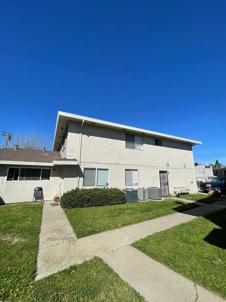 More Photos Of 4411 Greenholme Dr, Sacramento Apartments For Sale