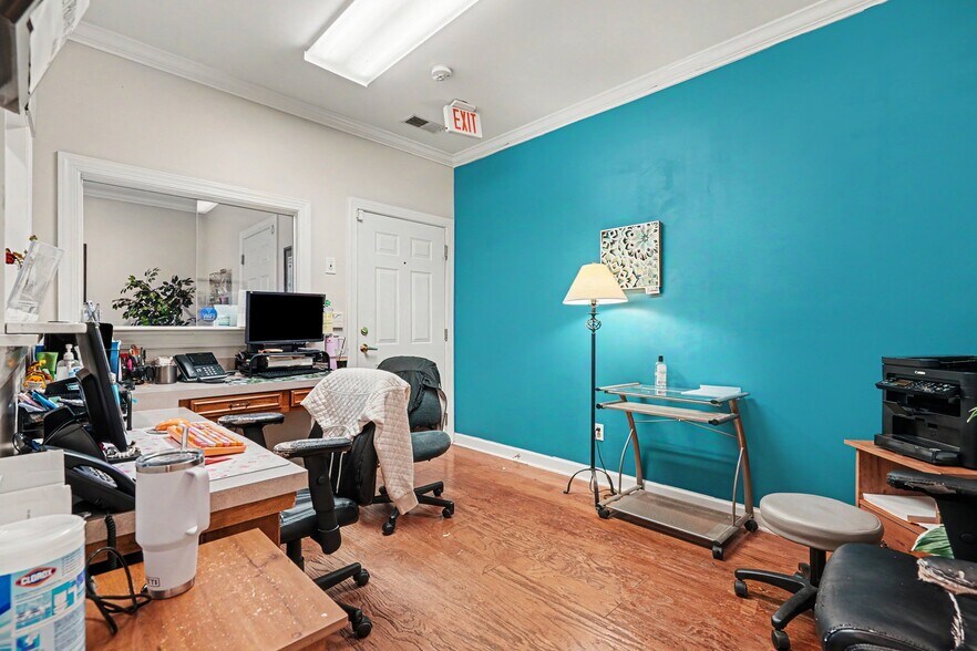 More Photos Of , Charlotte Office For Sale