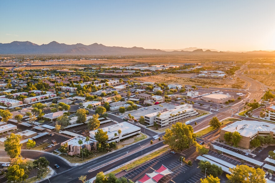 More Photos Of 8630 E Via de Ventura, Scottsdale Medical For Lease