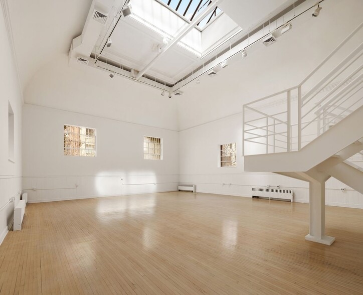 More Photos Of 223-225 E 31st St, New York Office Residential For Sale
