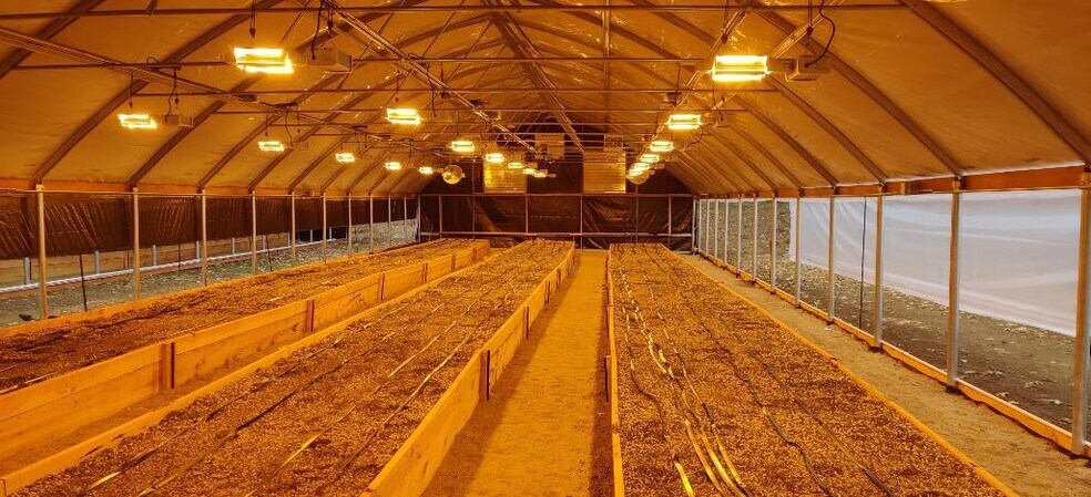 More Photos Of 3311 Rogue River Hwy, Gold Hill Specialty For Lease