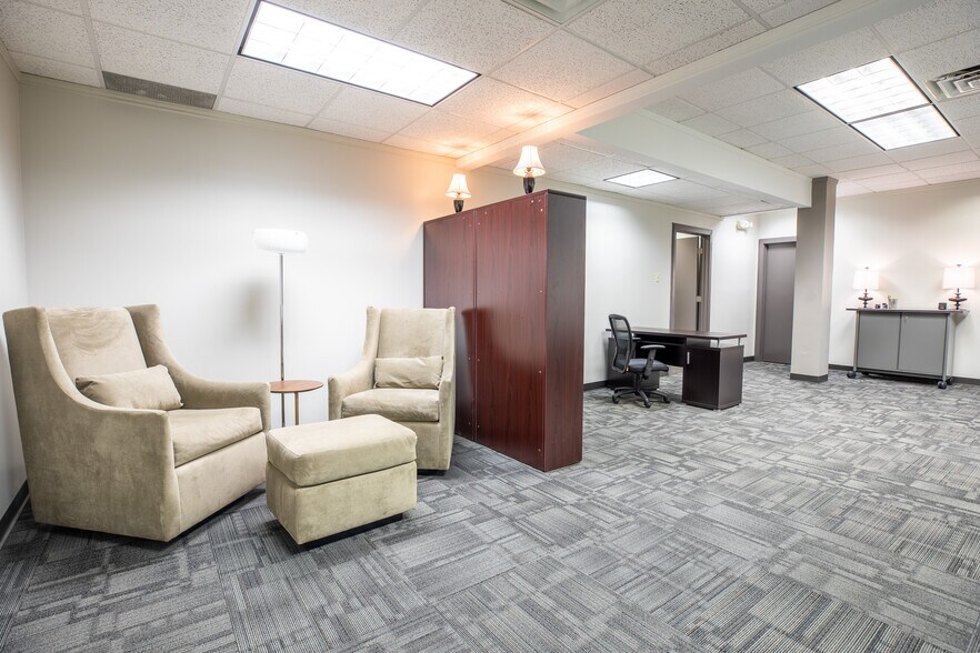 More Photos Of 214-224 Dwyer Ave, San Antonio Office Residential For Sale