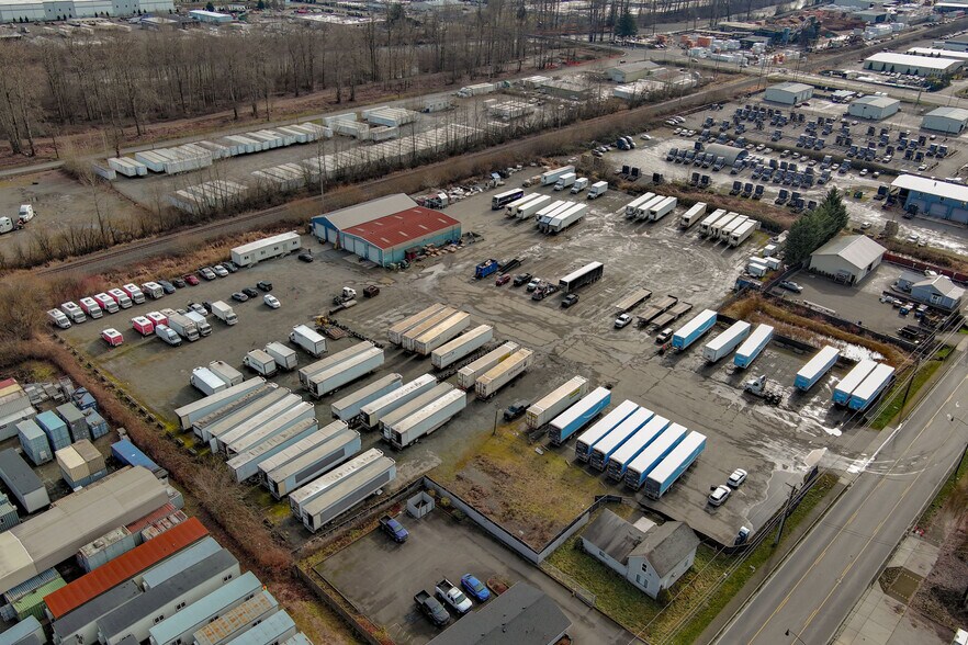 More Photos Of 931 Valentine Ave SE, Pacific Warehouse For Lease