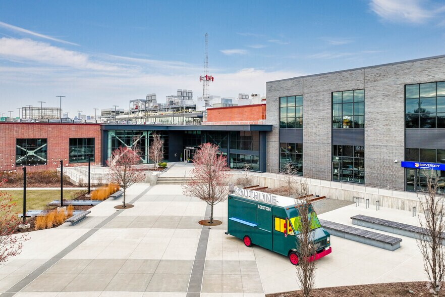 More Photos Of 135 William T Morrissey Blvd, Dorchester Office For Lease