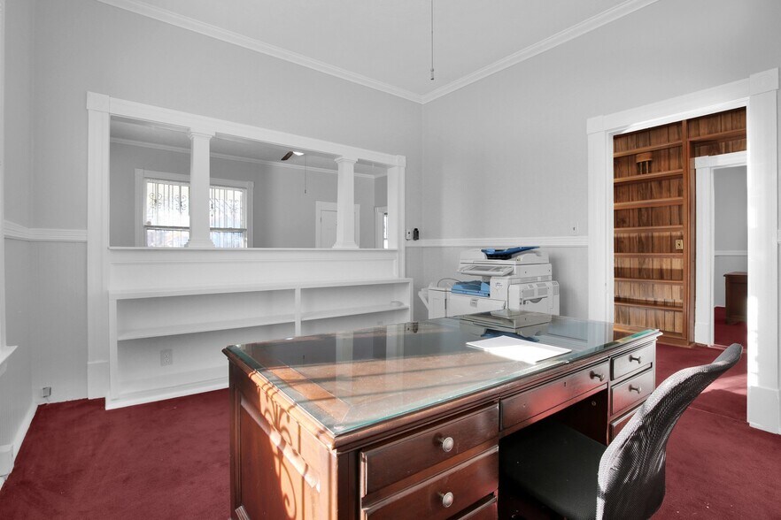 More Photos Of 115 S Cool Spring St, Fayetteville Office For Lease