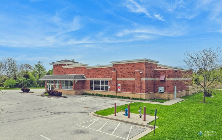 More Photos Of 6905 75th Pl, Pleasant Prairie Supermarket For Lease