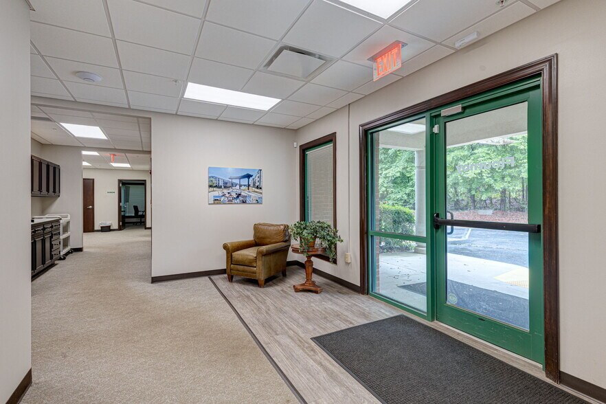 More Photos Of 1100 Brookstone Centre Pky, Columbus Office Residential For Sale