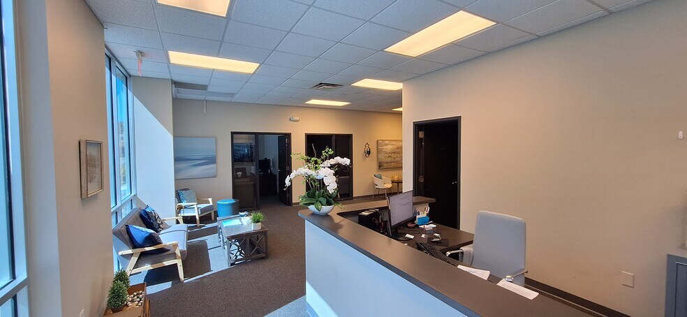 More Photos Of 705 Wells Rd, Orange Park Light Manufacturing For Lease