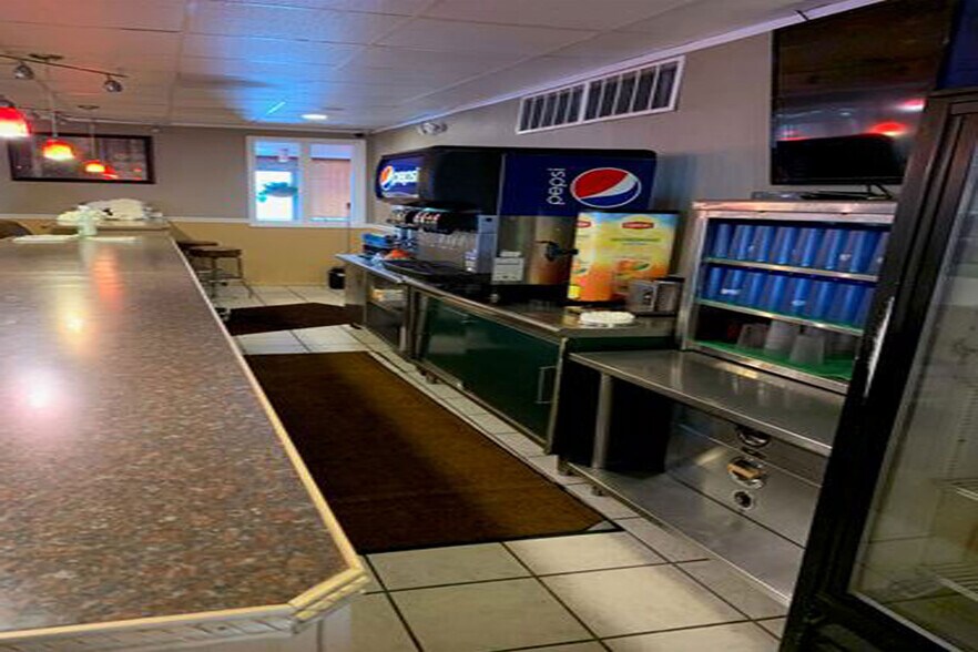 More Photos Of 1565 Marion-Waldo Rd, Marion General Retail For Sale
