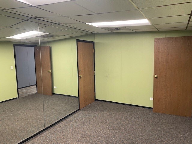 More Photos Of 1331 W Maple Ave, Denver Manufacturing For Lease