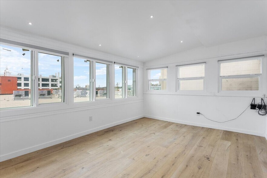 More Photos Of 111 Broadway, Oakland Office For Sale