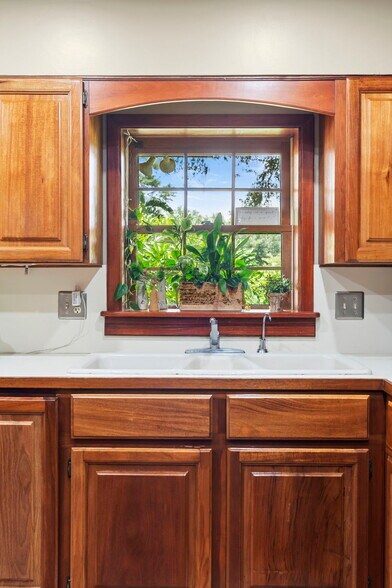 More Photos Of 1056 Reynolds Rd, De Leon Springs Specialty For Sale