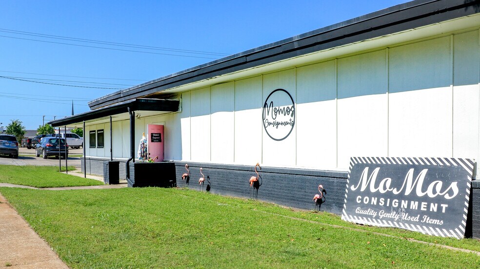 More Photos Of 1212 Stevens St, Bridgeport Storefront Retail Office For Sale